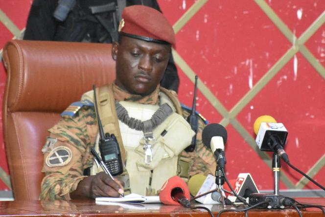 Coup d'État au Burkina Faso - 30 septembre 2022 à Ouagadougou, Capitaine Ibrahim TraoréCapitaine Ibrahim Traoré - Initiateur du coup d'État à Ouagadougou au Burkina Faso